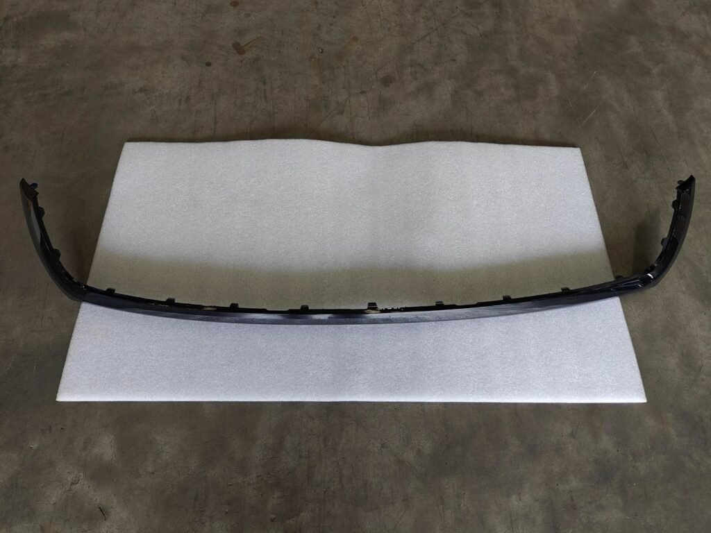 Panou inferior spate negru lucit Tang DM-i 18132019-00 / STHP-2804123A-U1BX
