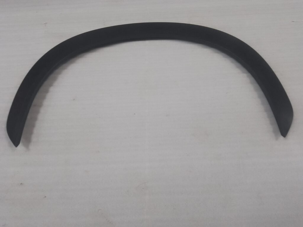 Panou de ornament pentru aripa roții stânga față Tang L DM-i 14958442-00 / SRHA-5302410A